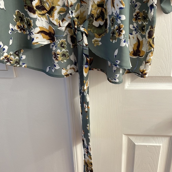 West Kei Costello Tie Front Kimono - Picture 4 of 7